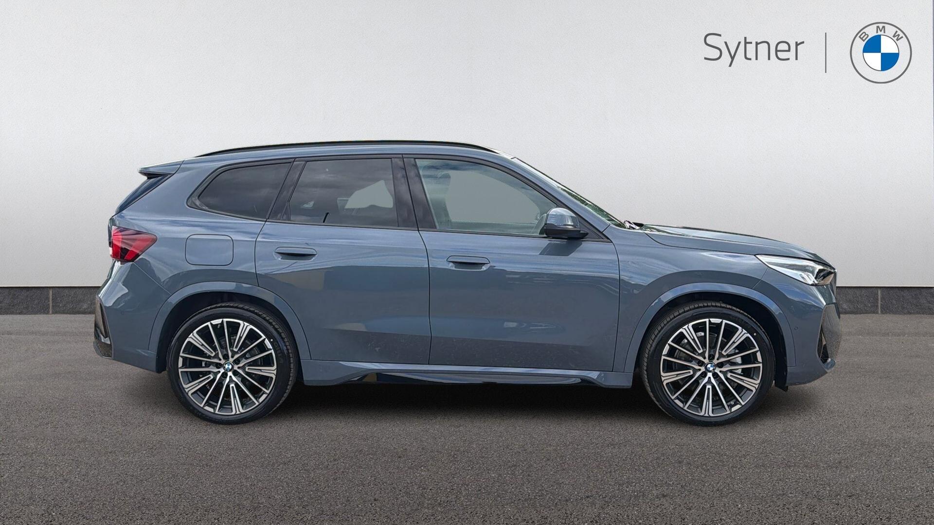 BMW Ix1 view 3
