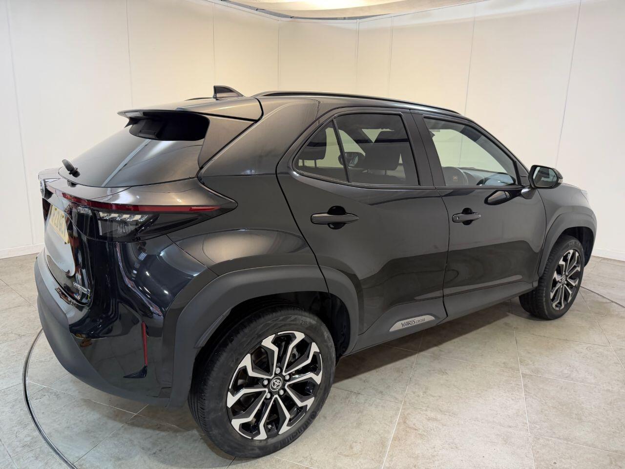 Toyota Yaris Cross view 6