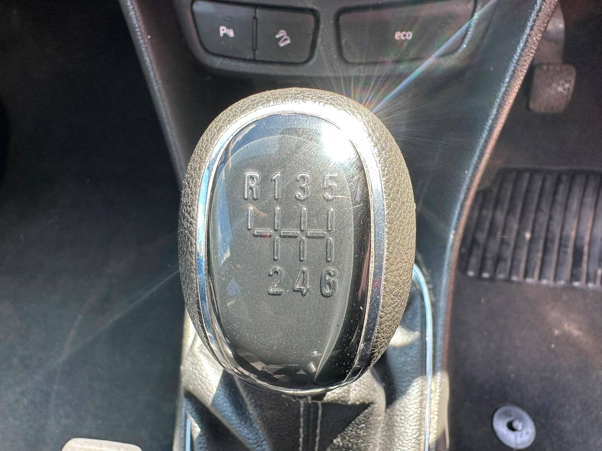 Vauxhall Mokka view 30