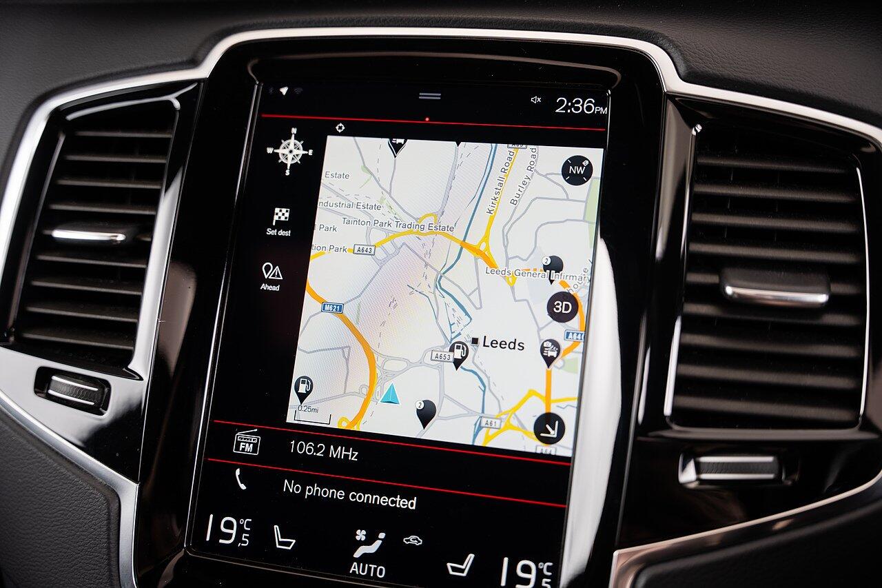 Volvo XC90 view 46