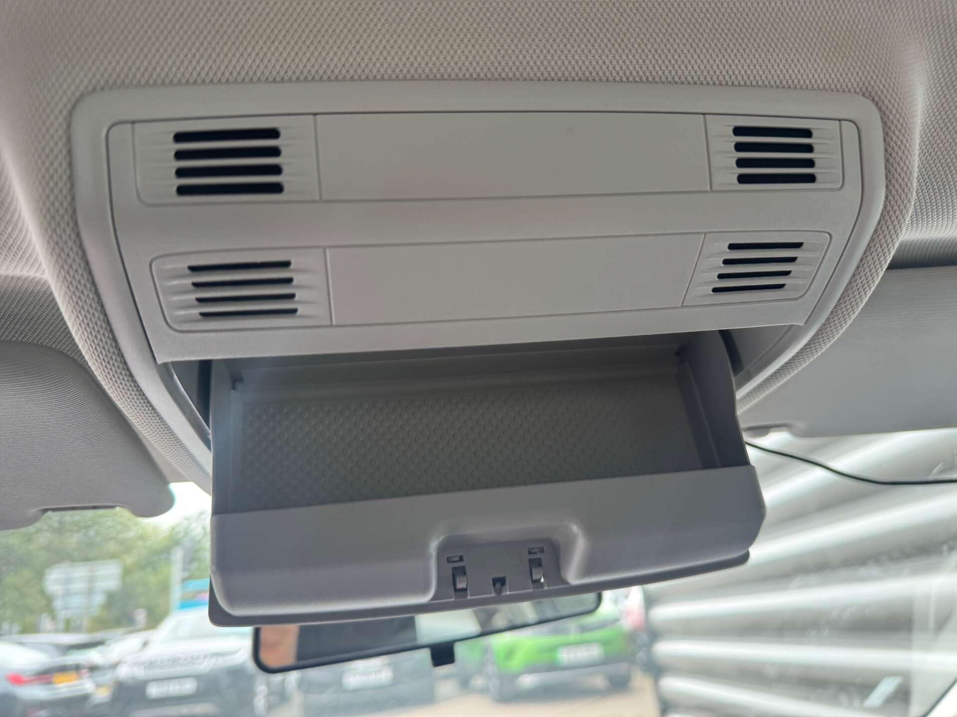 Volkswagen Polo view 22
