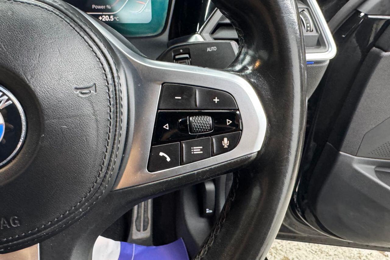 BMW 3 Series view 19