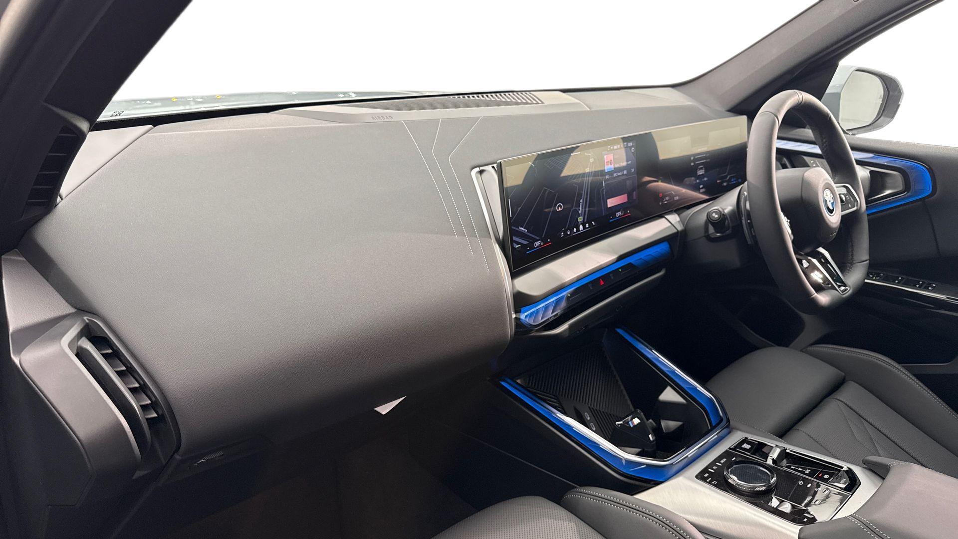 BMW X3 view 7