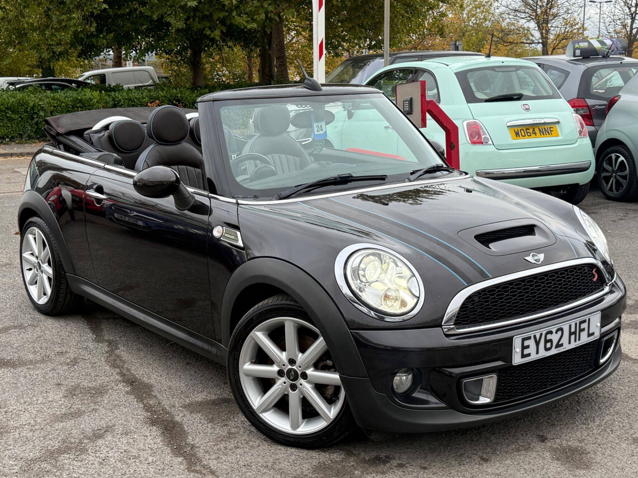 MINI Convertible - Image 7