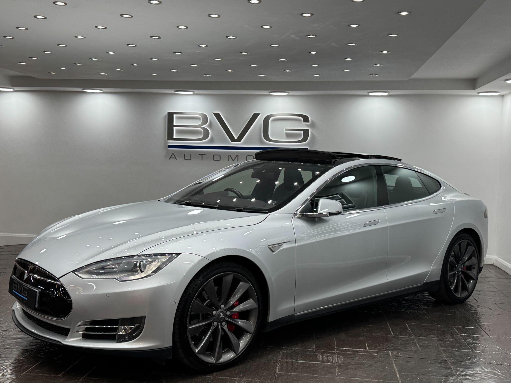 Tesla Model S view 5