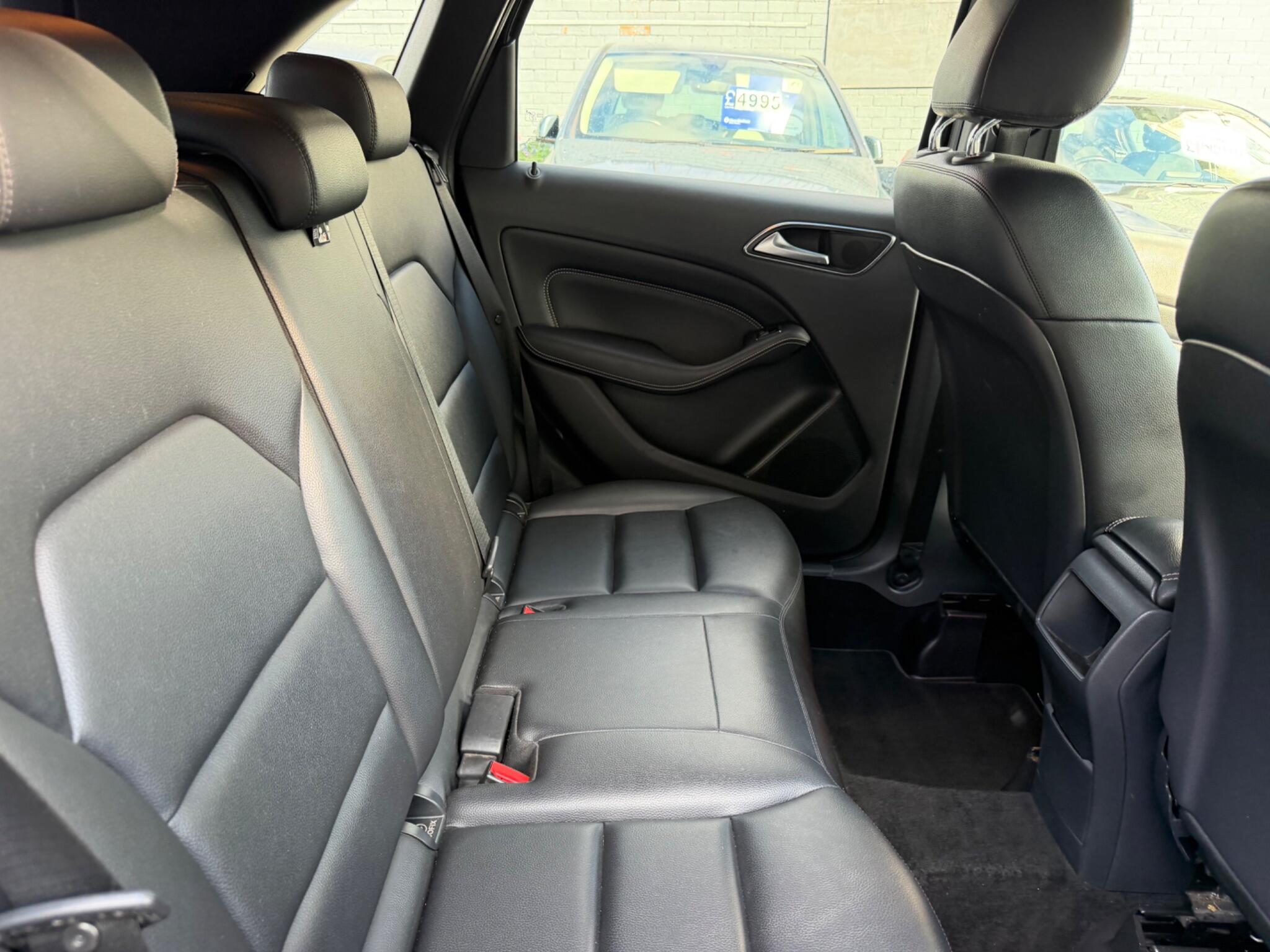 Mercedes-Benz B-Class view 20