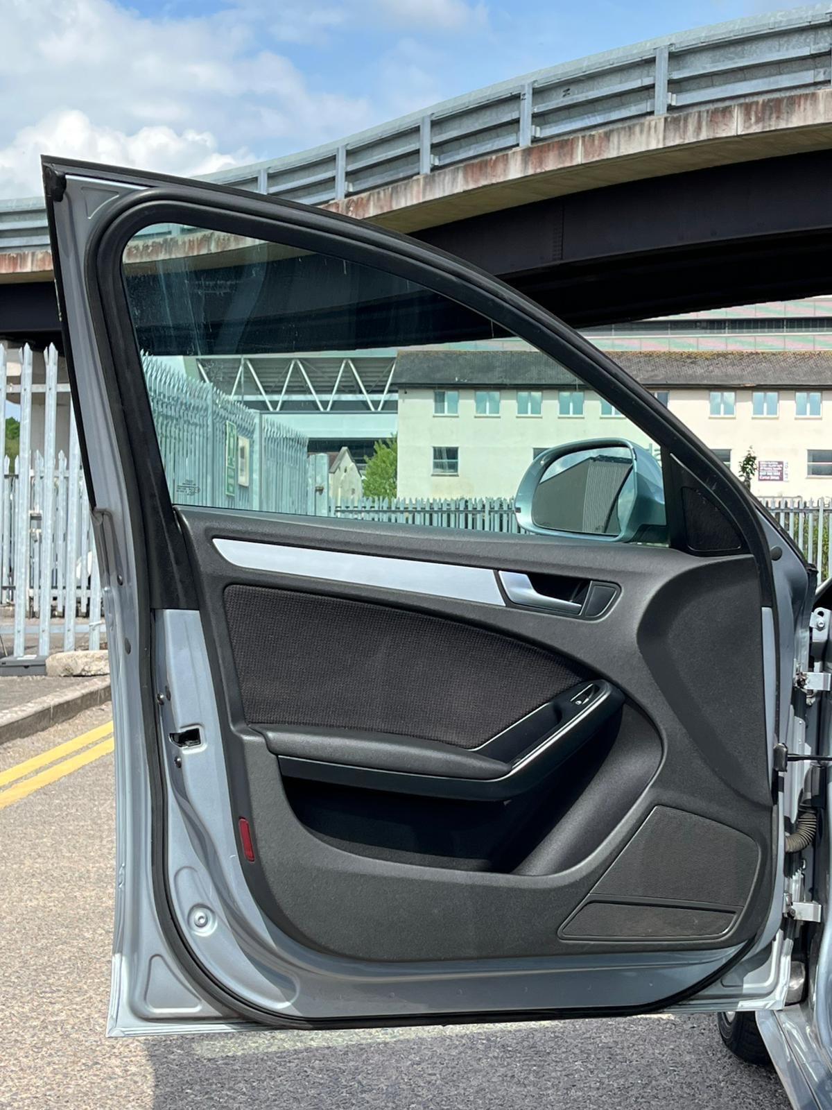 Audi A4 view 38