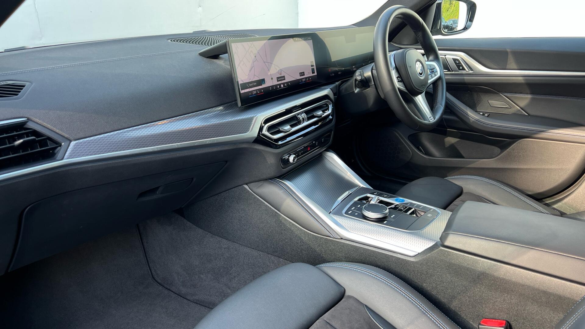 BMW I4 view 7