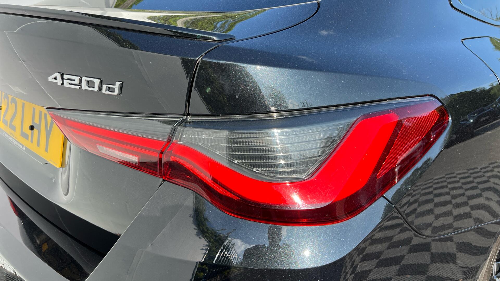 BMW 4 Series view 22