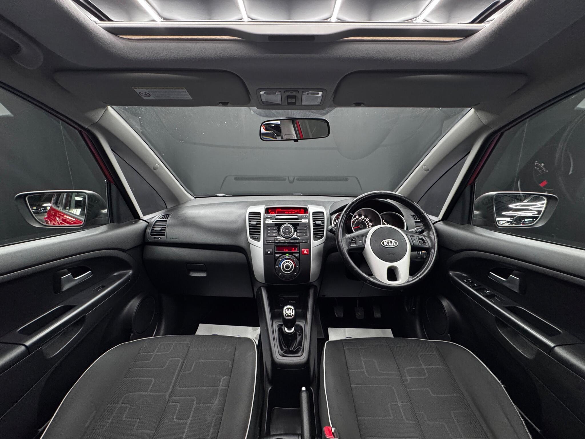Kia Venga view 17