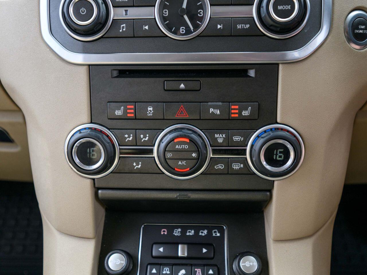 Land Rover Discovery view 30