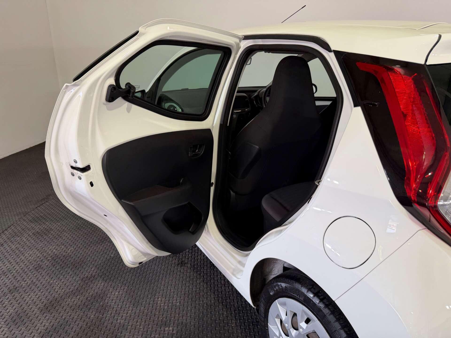 Toyota Aygo view 46