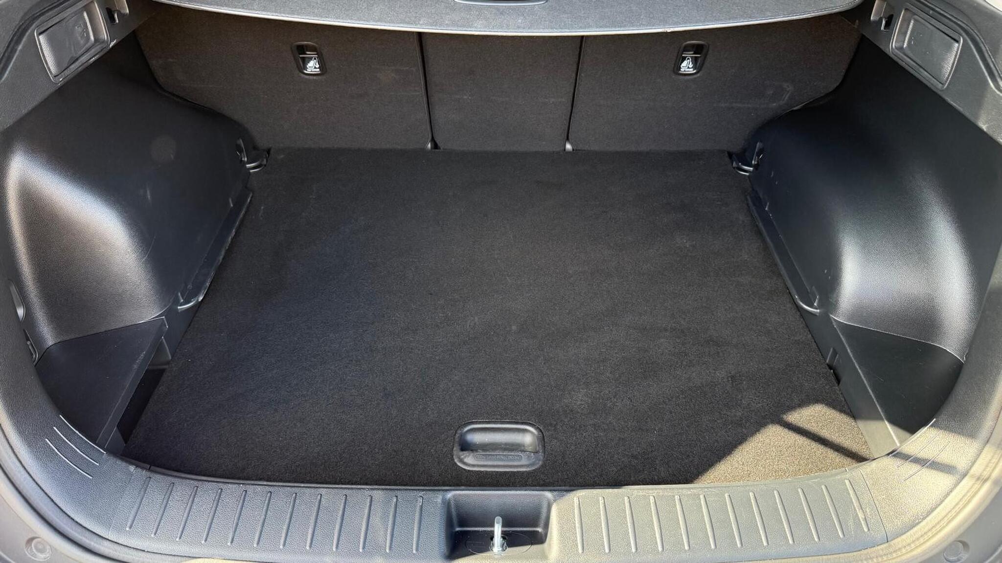 Kia Sportage view 9