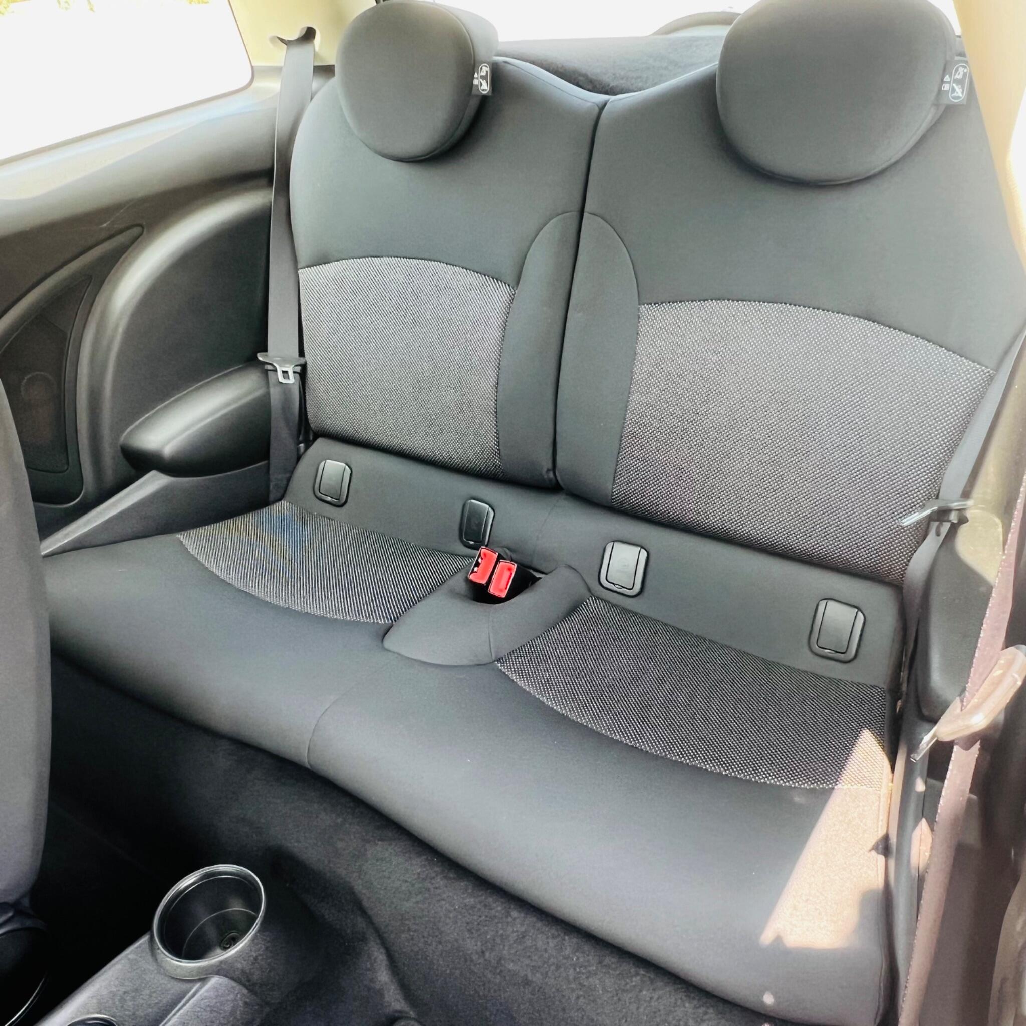 Mini Hatch view 19