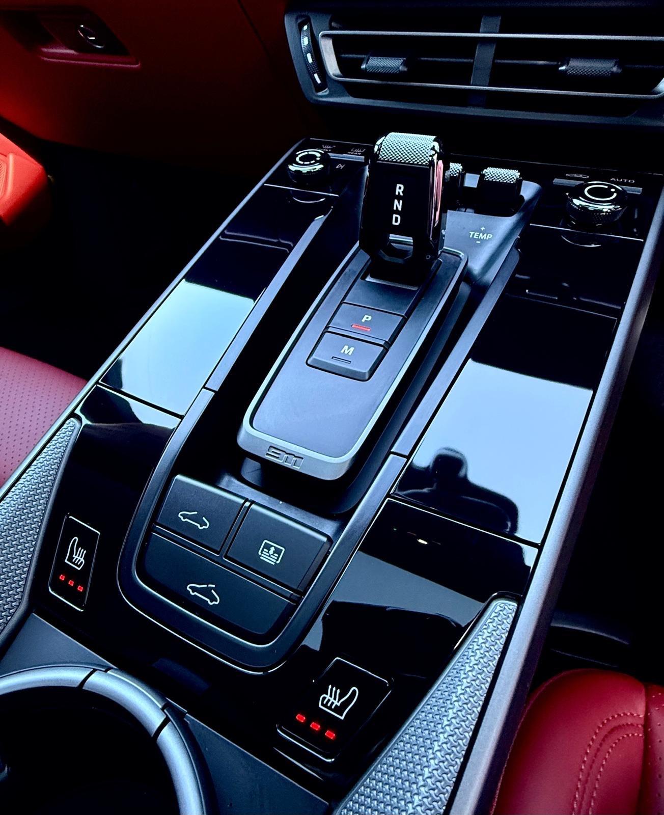 Porsche 911 view 50
