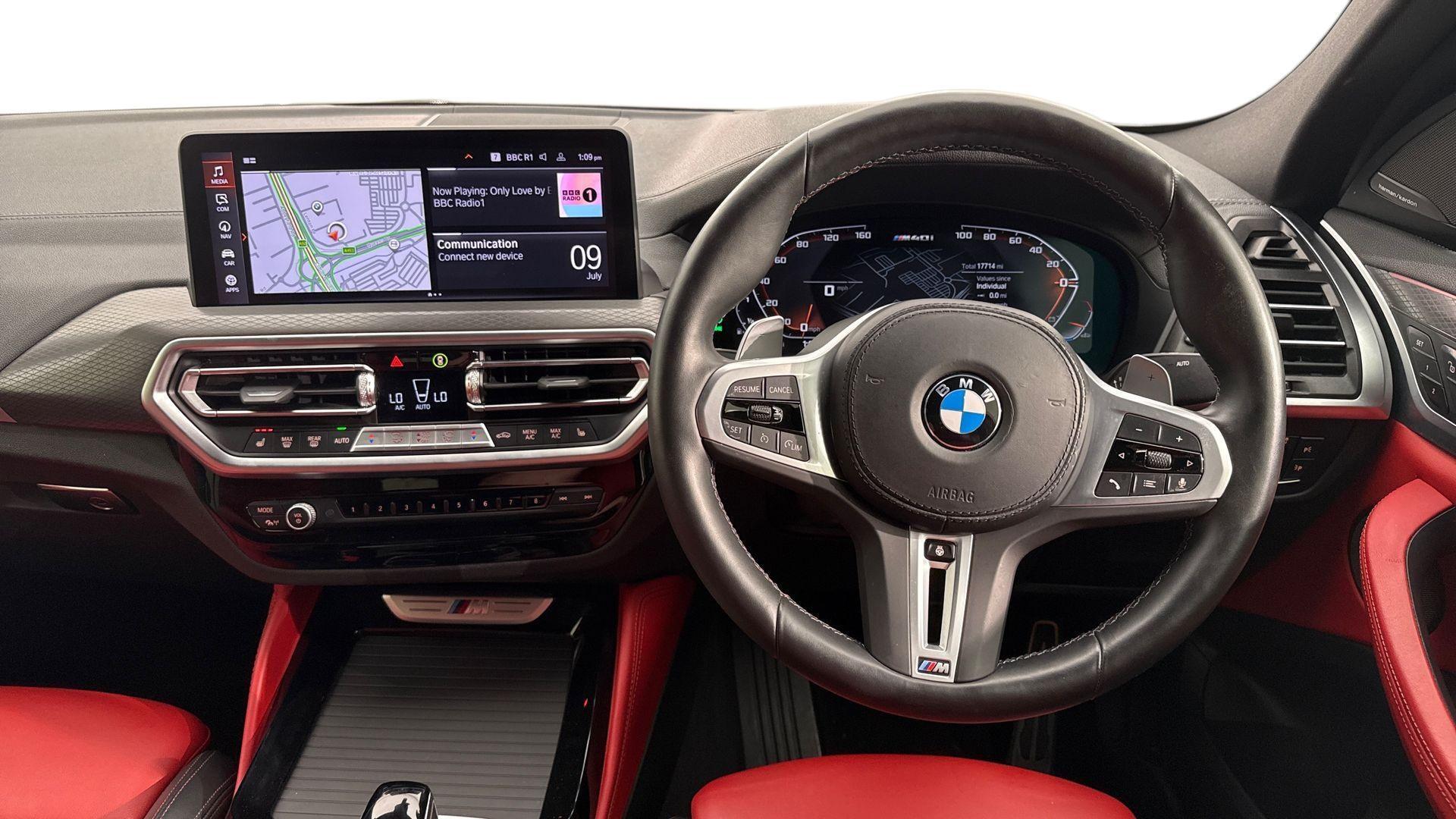 BMW X4 view 5