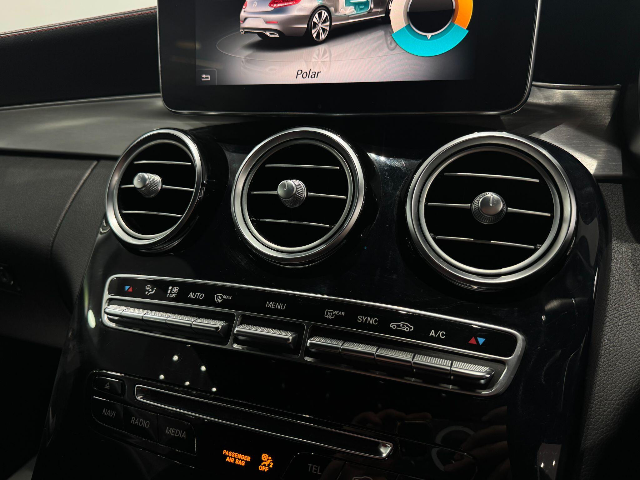 Mercedes-Benz C-Class view 31