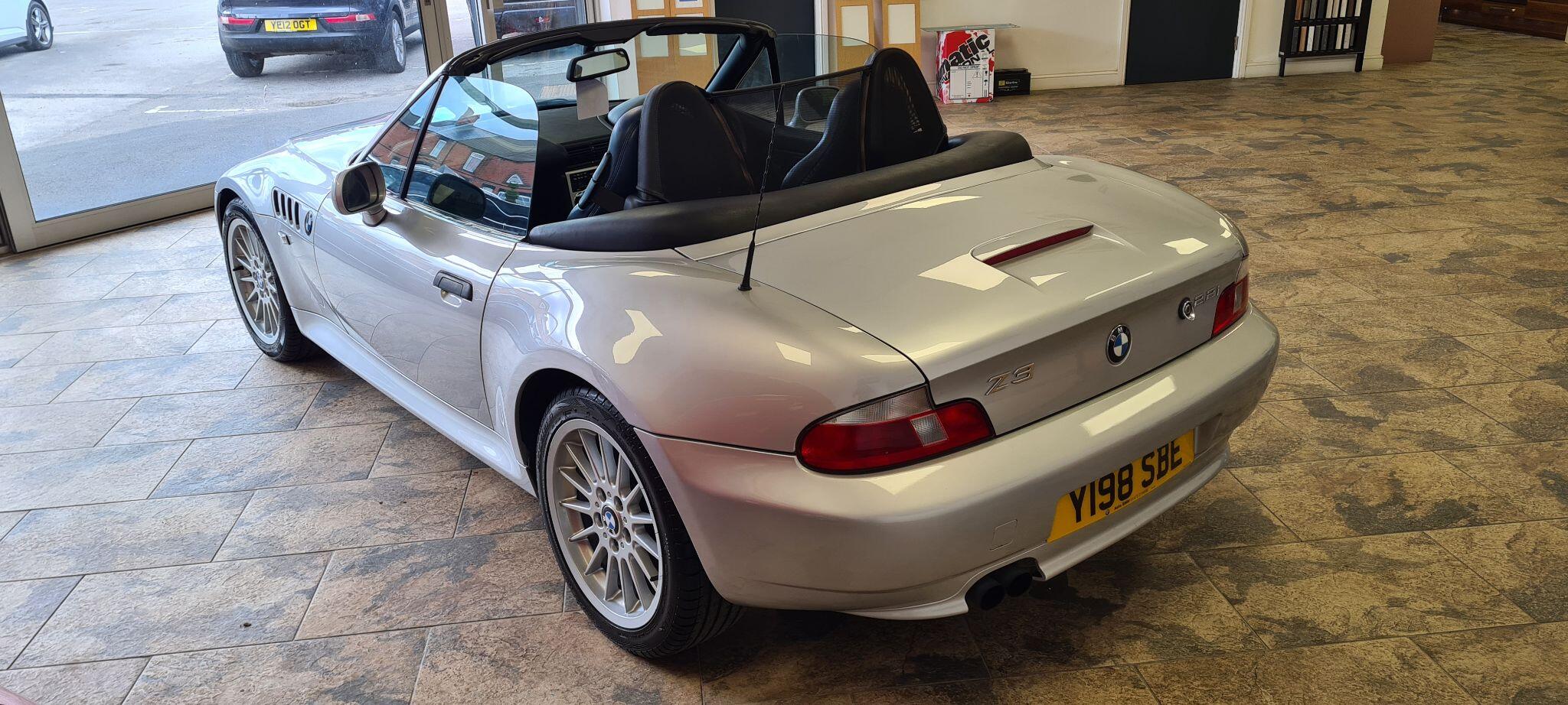 BMW Z3 view 4