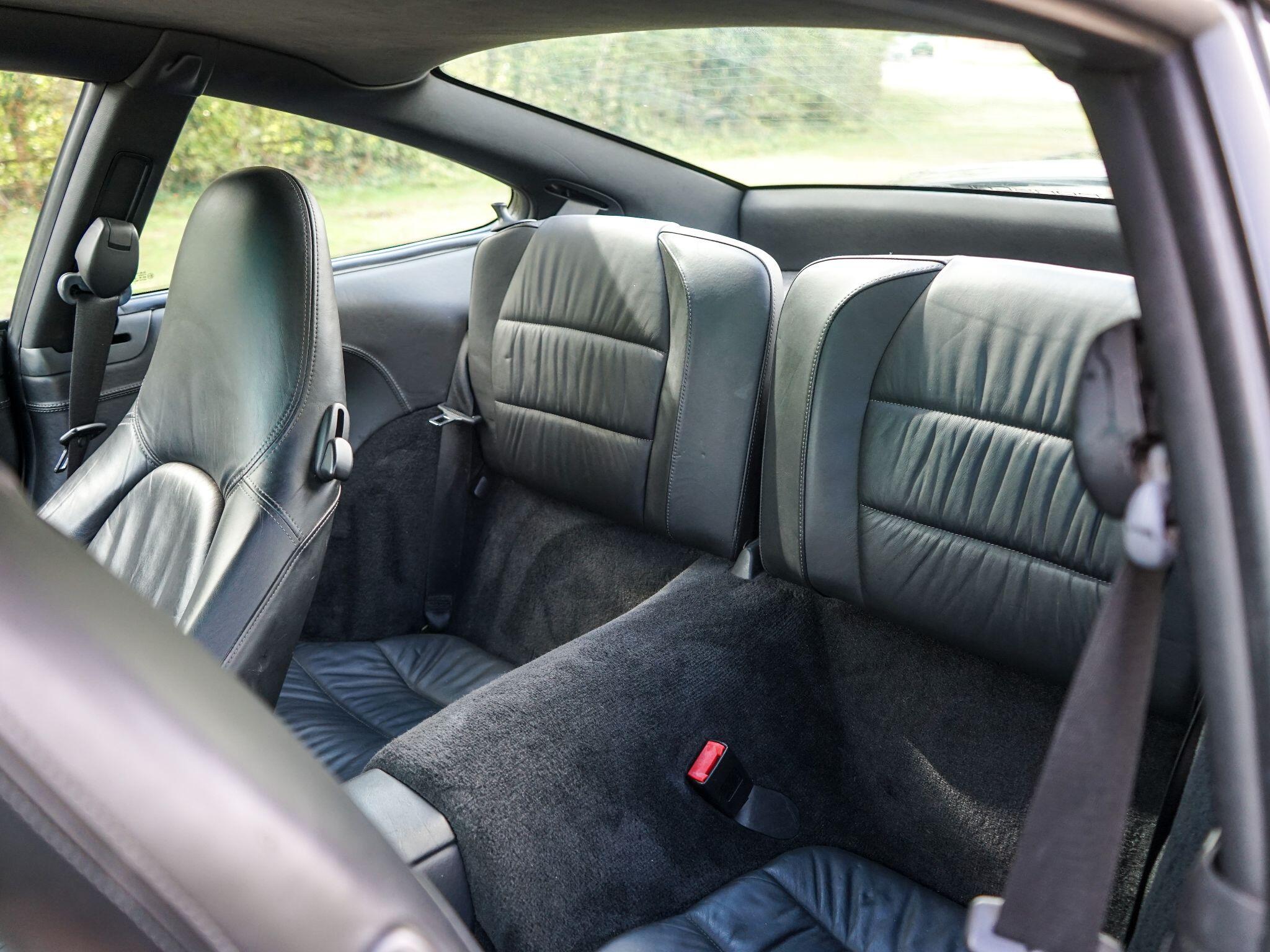 Porsche 911 view 14