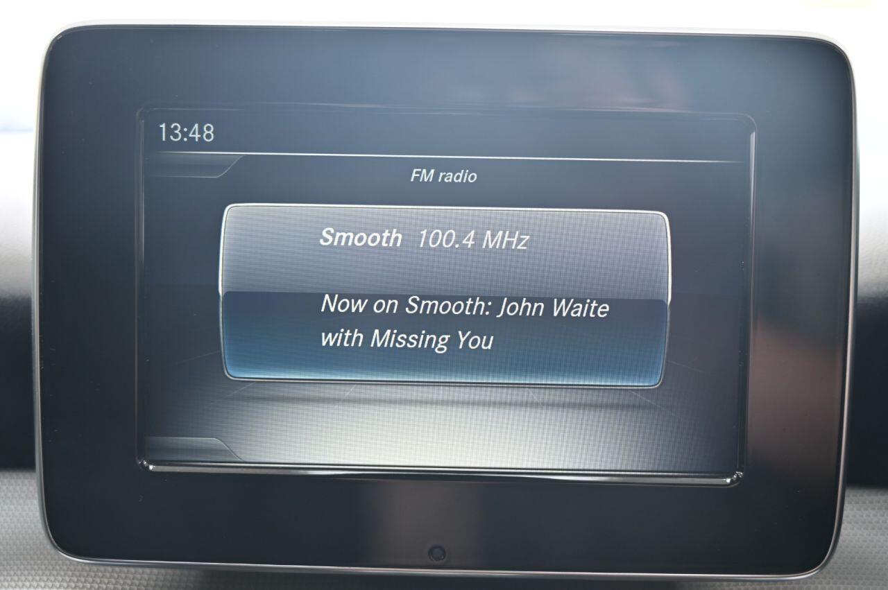Mercedes-Benz Cla view 24