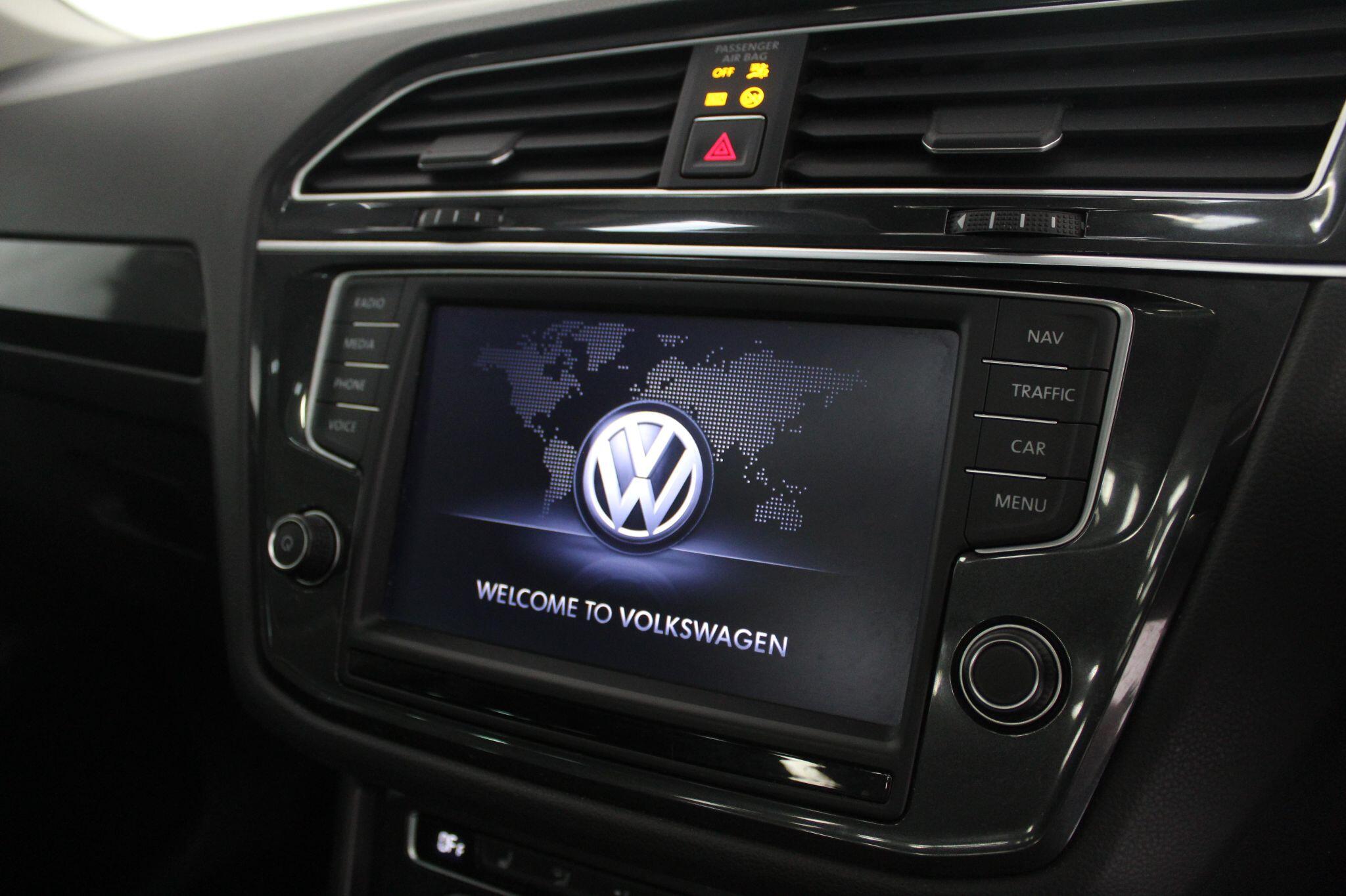 Volkswagen Tiguan view 37