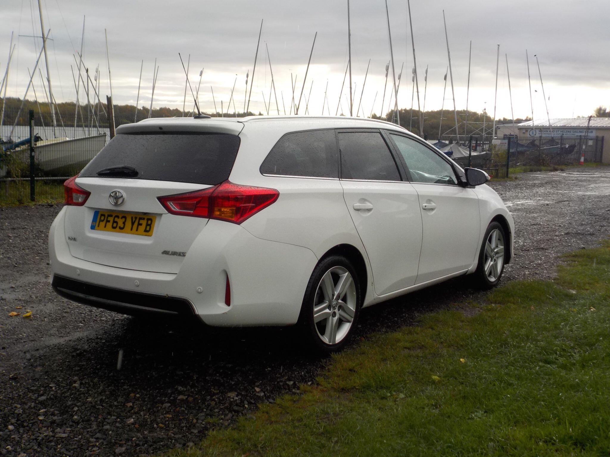 Toyota Auris 1.6 V-Matic Excel Touring Sports Euro 5 5dr