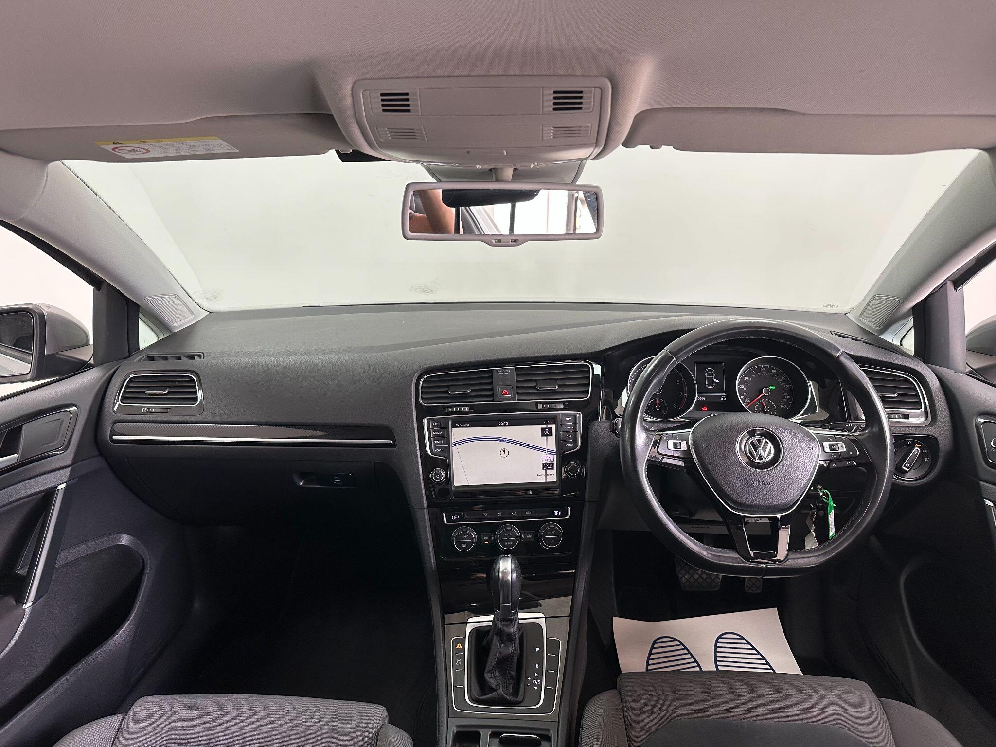 2014 Volkswagen Golf image 4