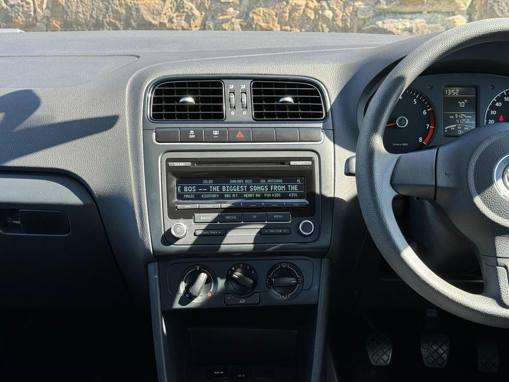 Volkswagen Polo view 26