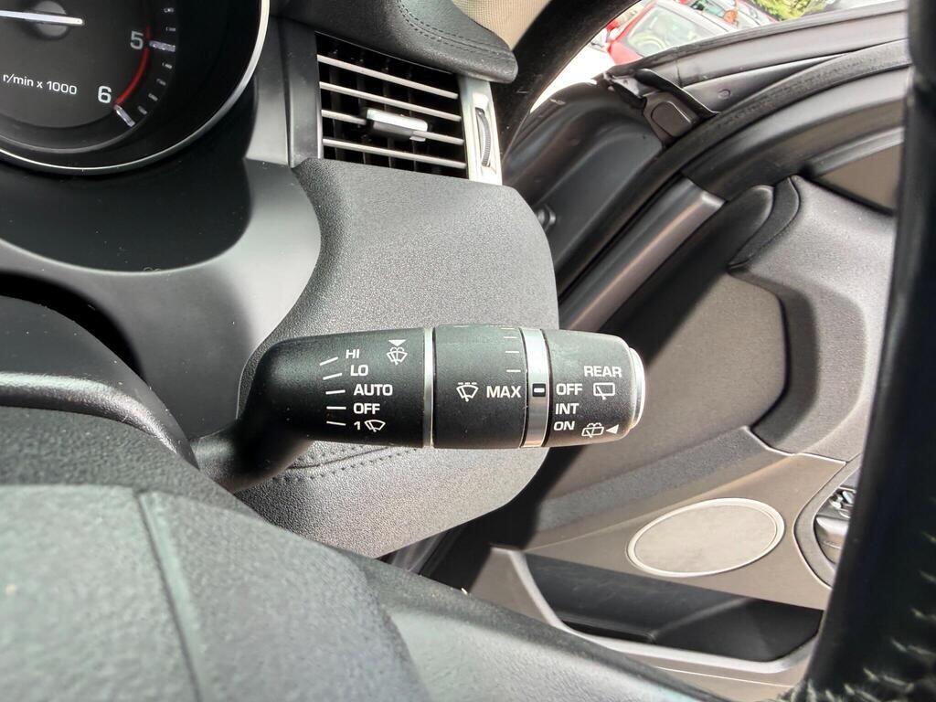 Land Rover Range Rover Evoque view 24