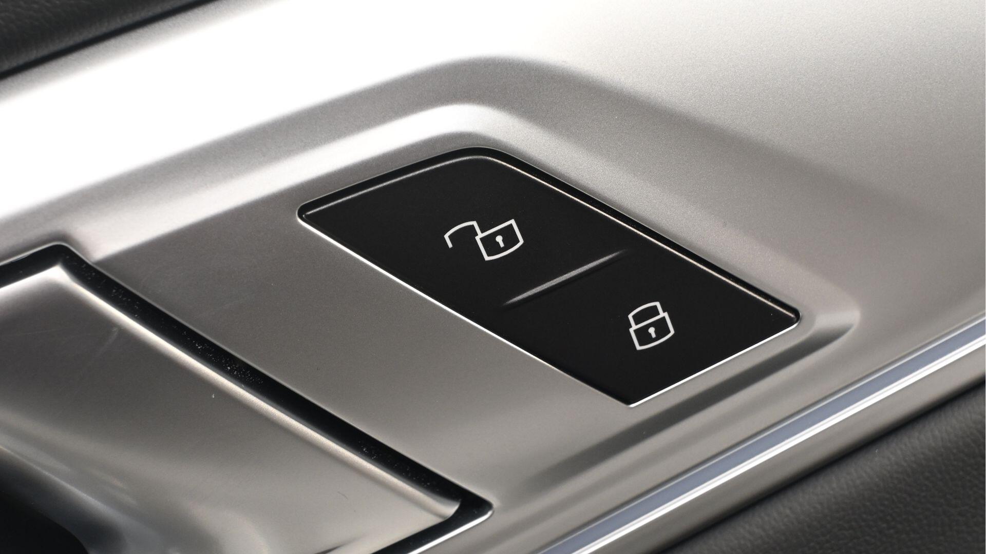 BMW XM view 29