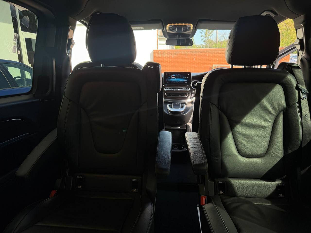 Mercedes-Benz EQV view 20