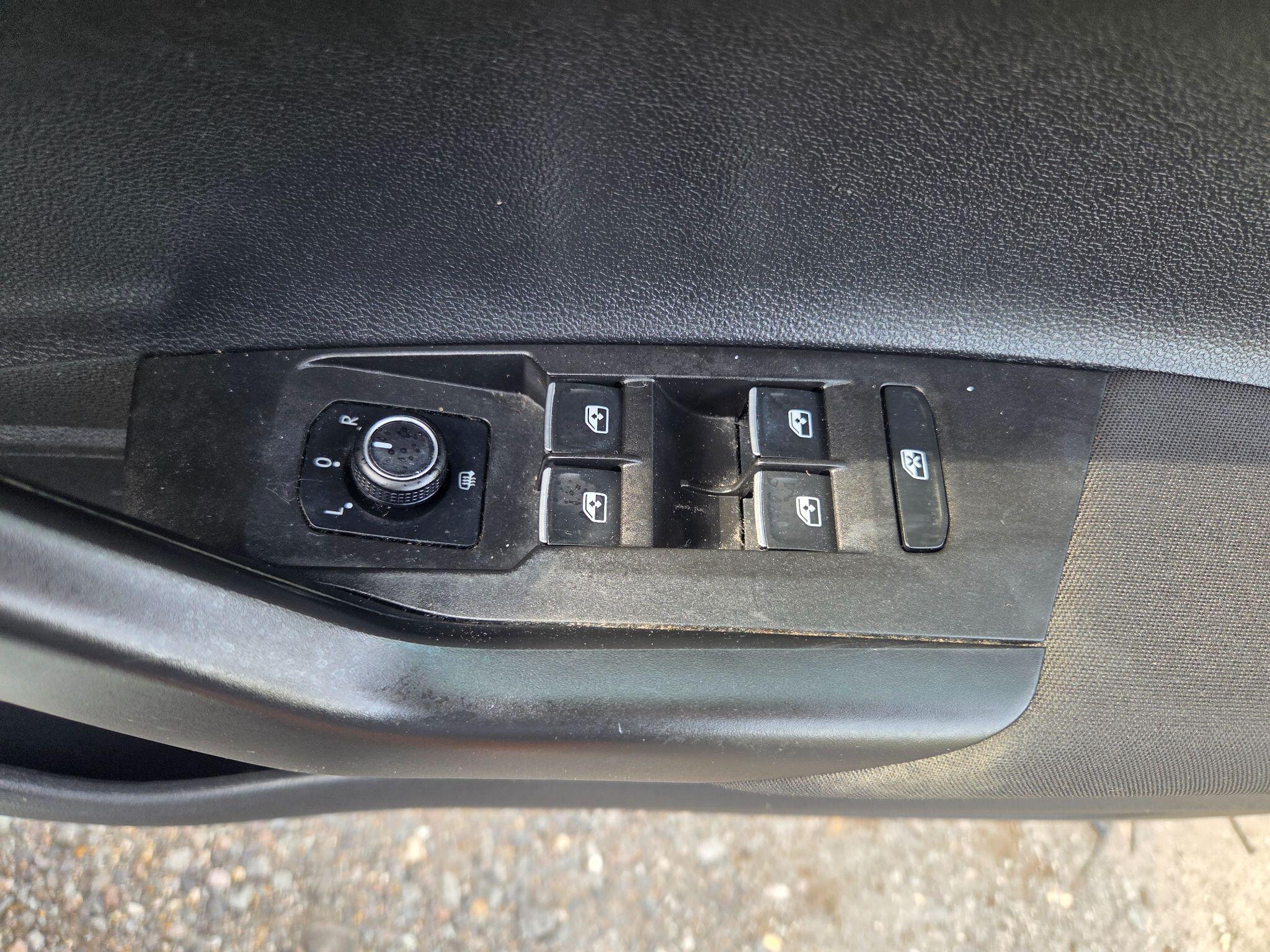 Volkswagen Polo view 19