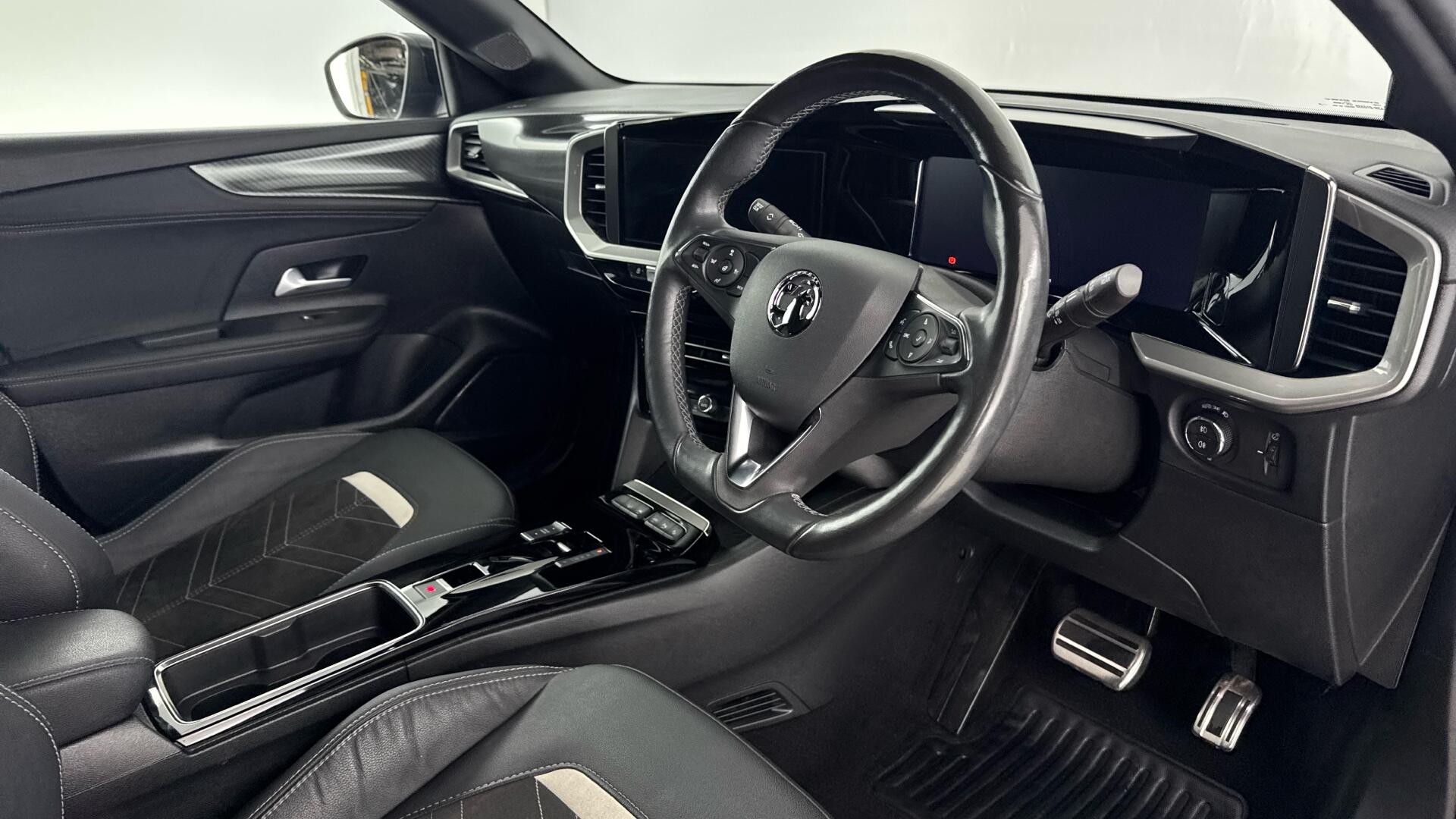 Vauxhall Mokka Electric view 9