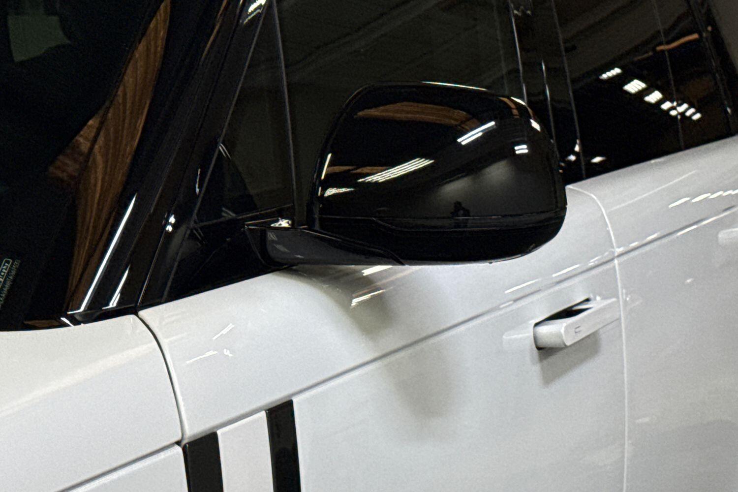 Land Rover Range Rover view 30