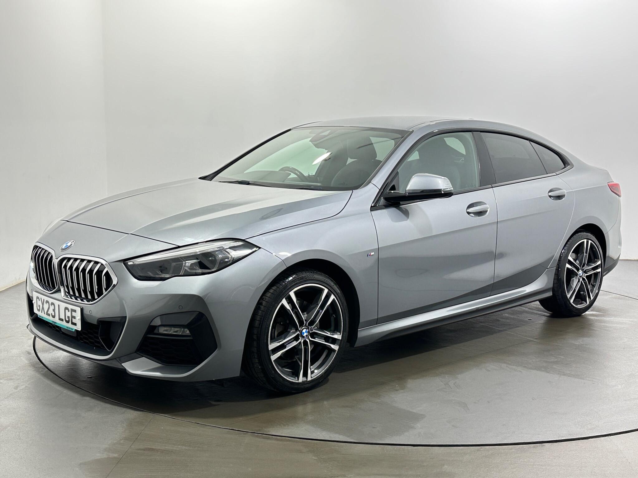 BMW 2 Series view 4