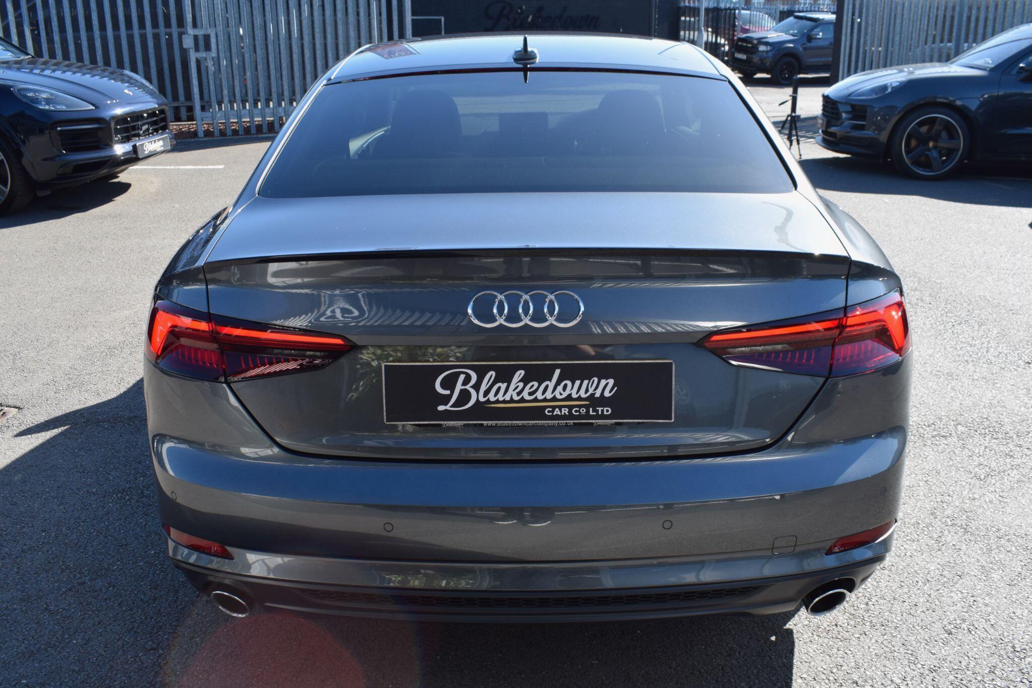 Audi A5 view 6