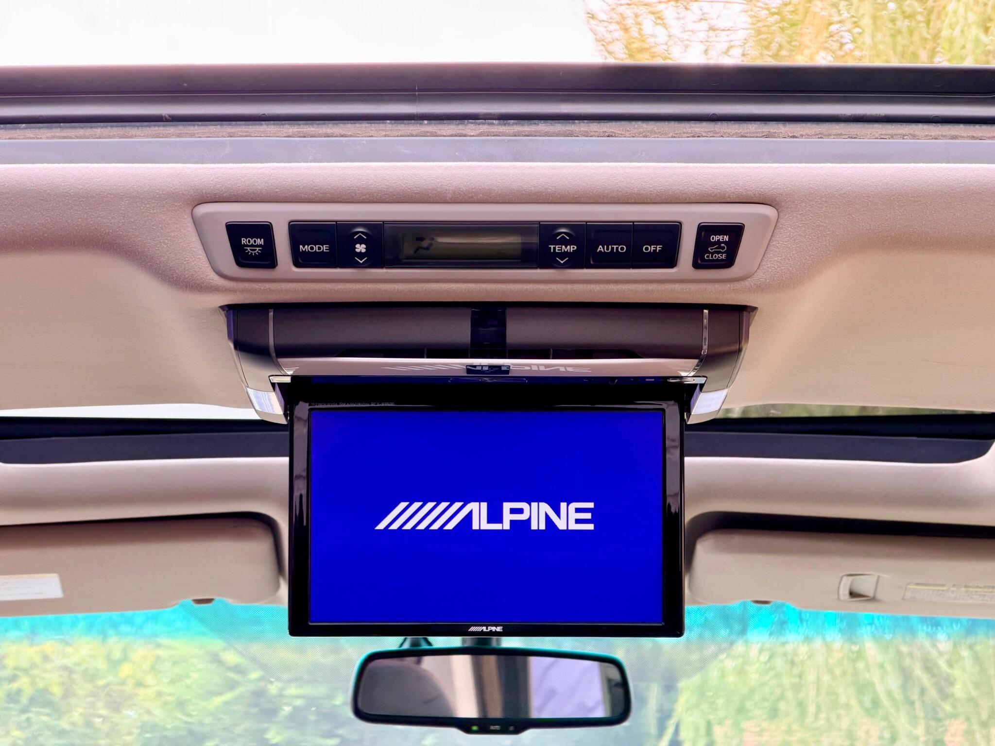 Toyota Vellfire view 17