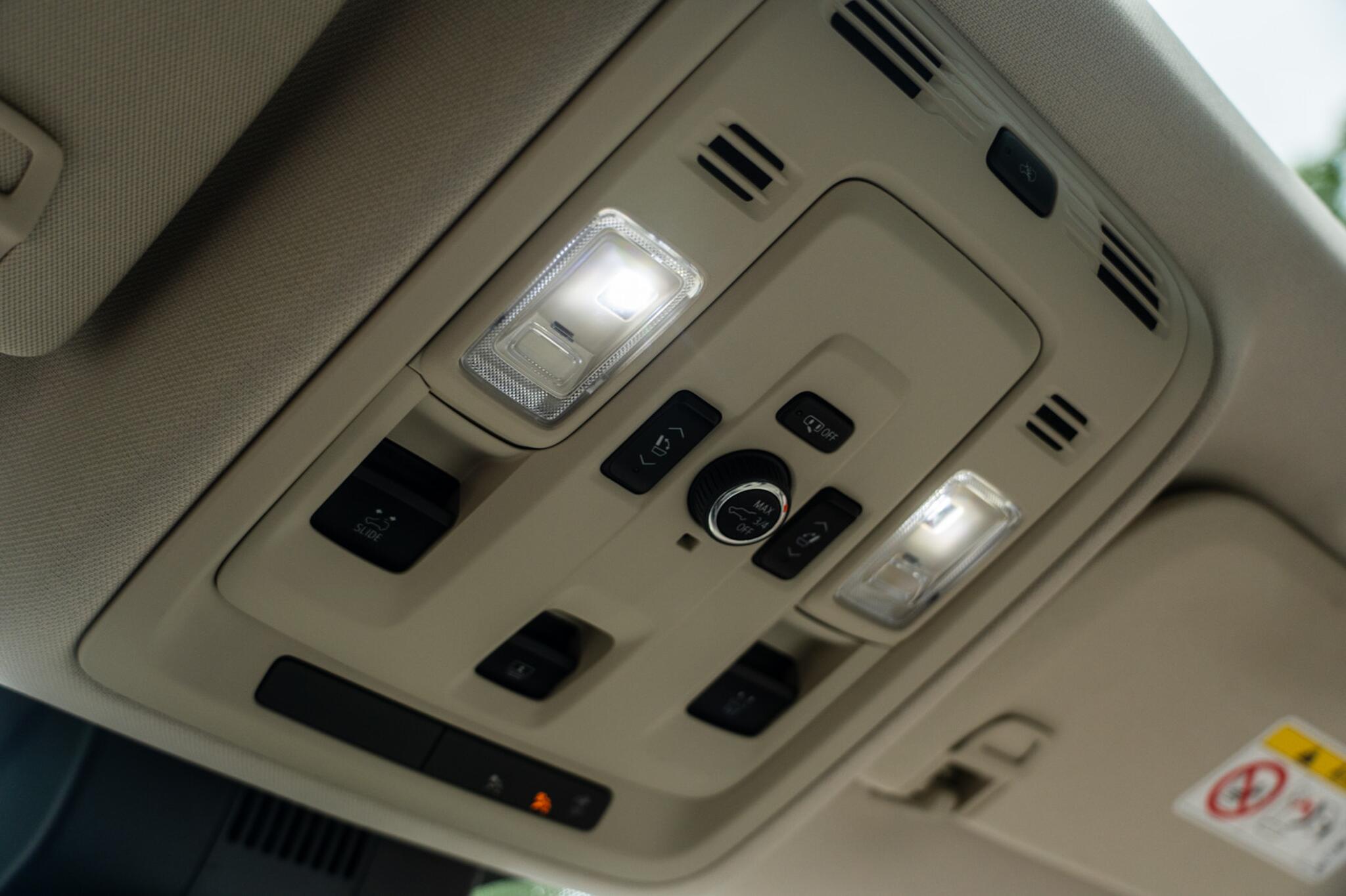 GMC Yukon view 44