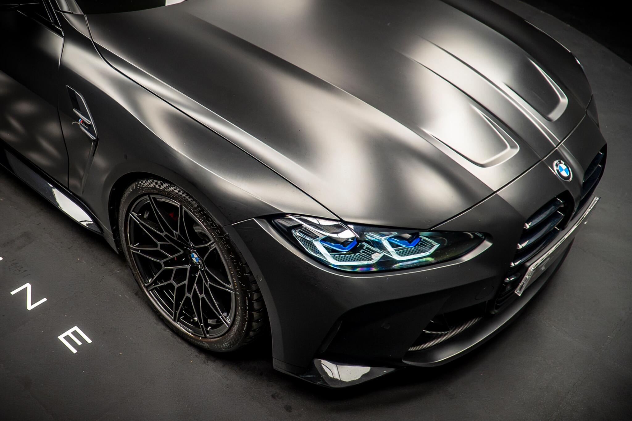 BMW M4 view 11