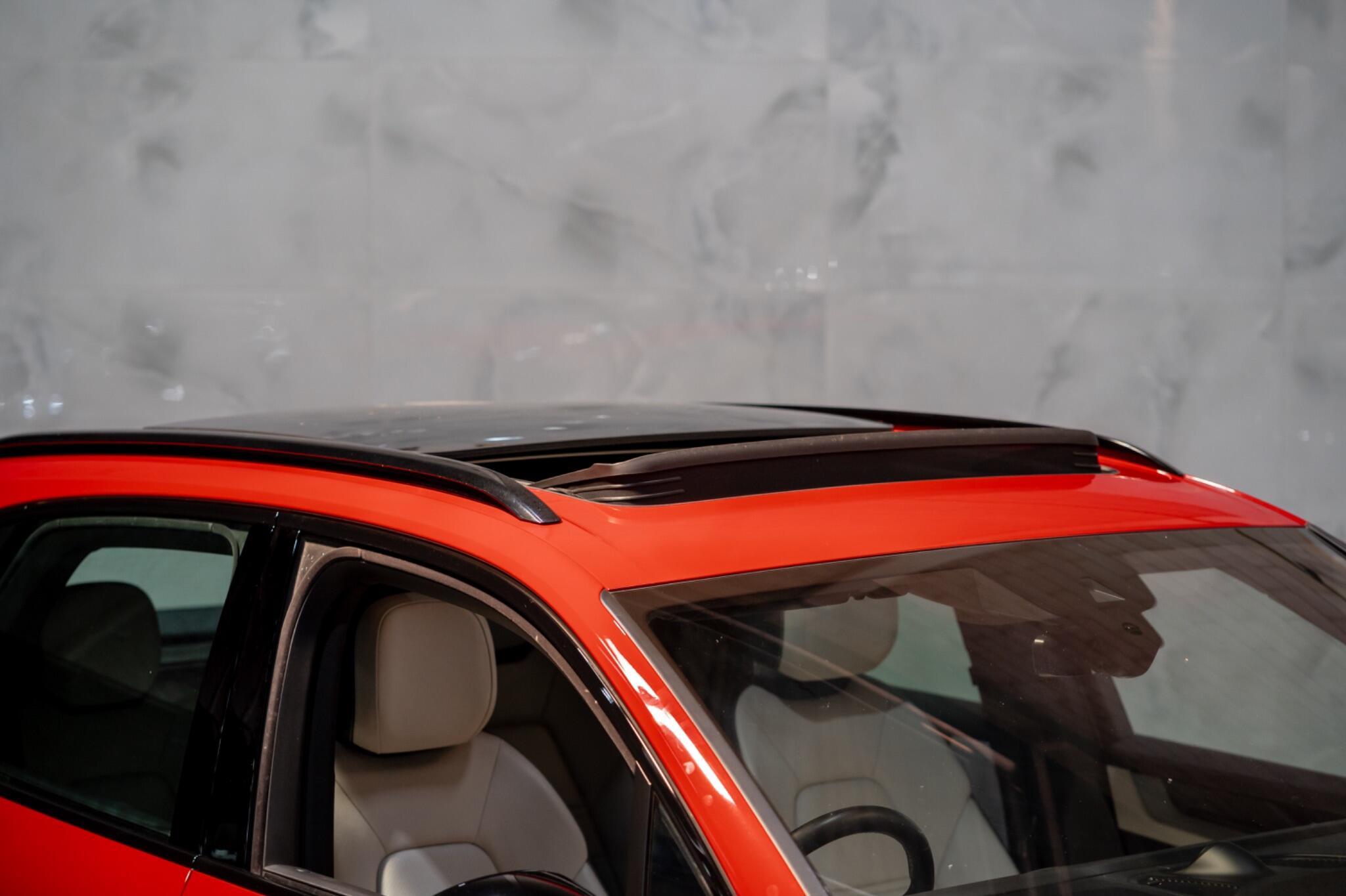 Porsche Cayenne view 3