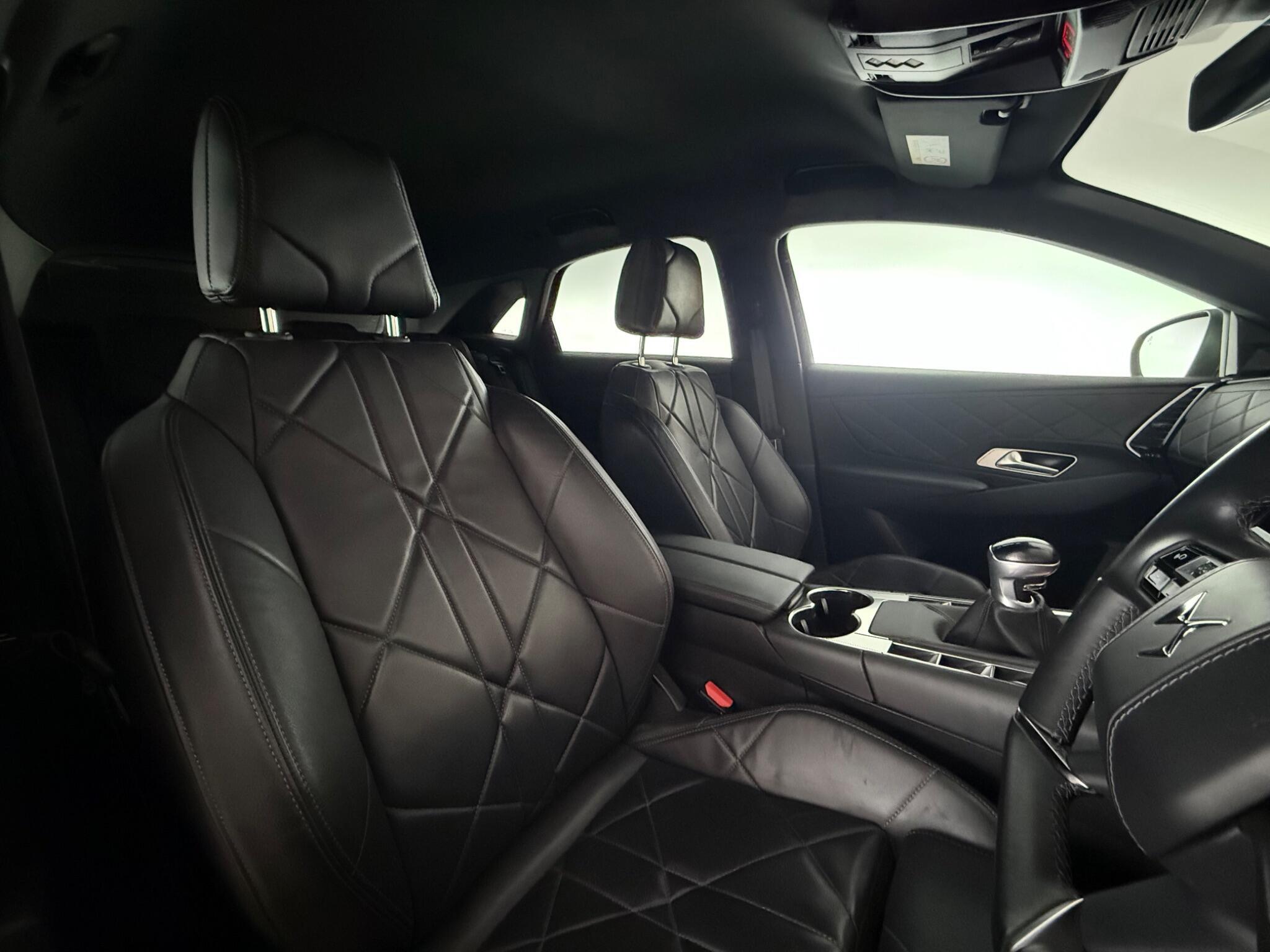 DS Automobiles DS 7 Crossback view 28