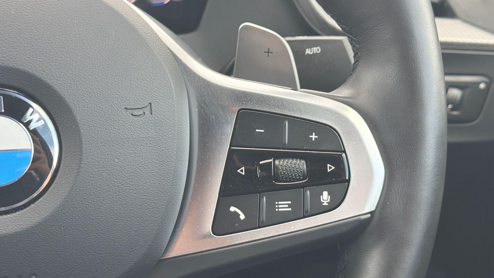 BMW 2 Series view 18