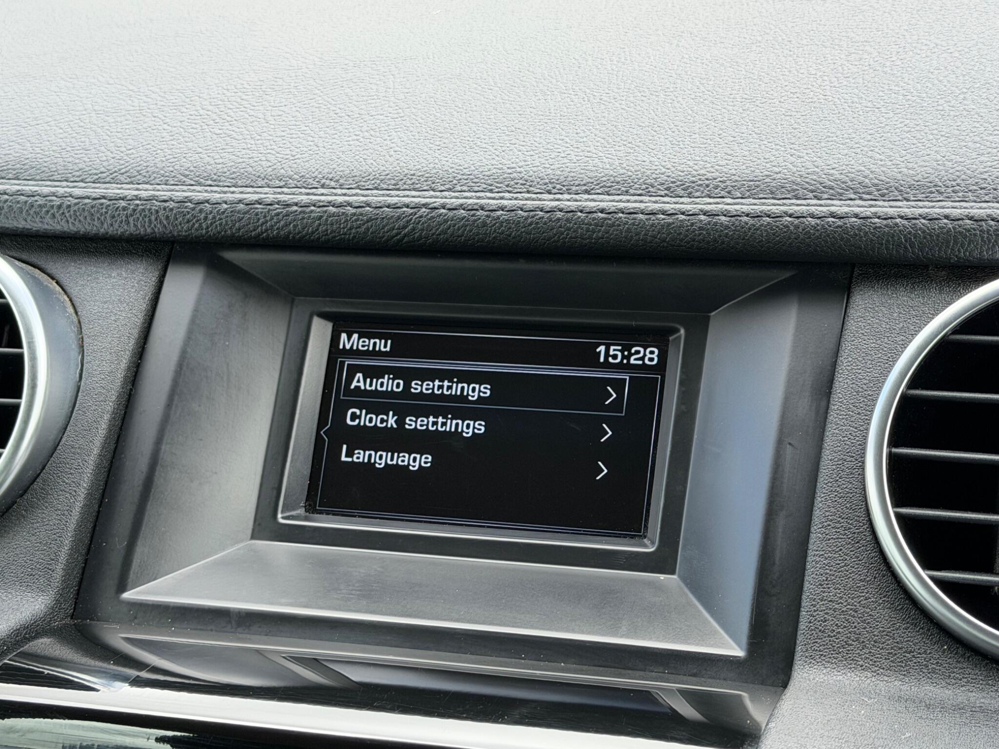 Land Rover Discovery view 29