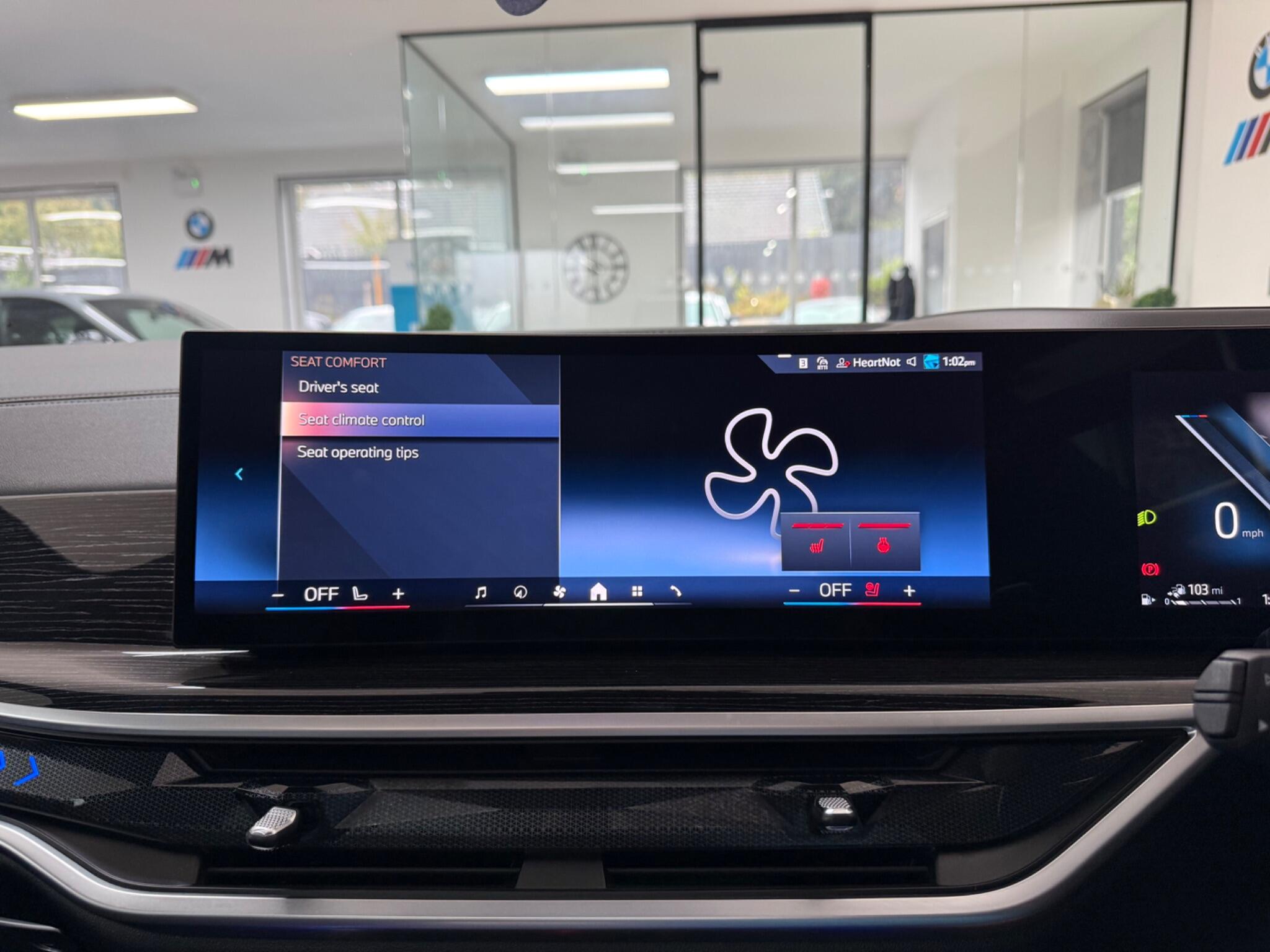 BMW X5 view 16