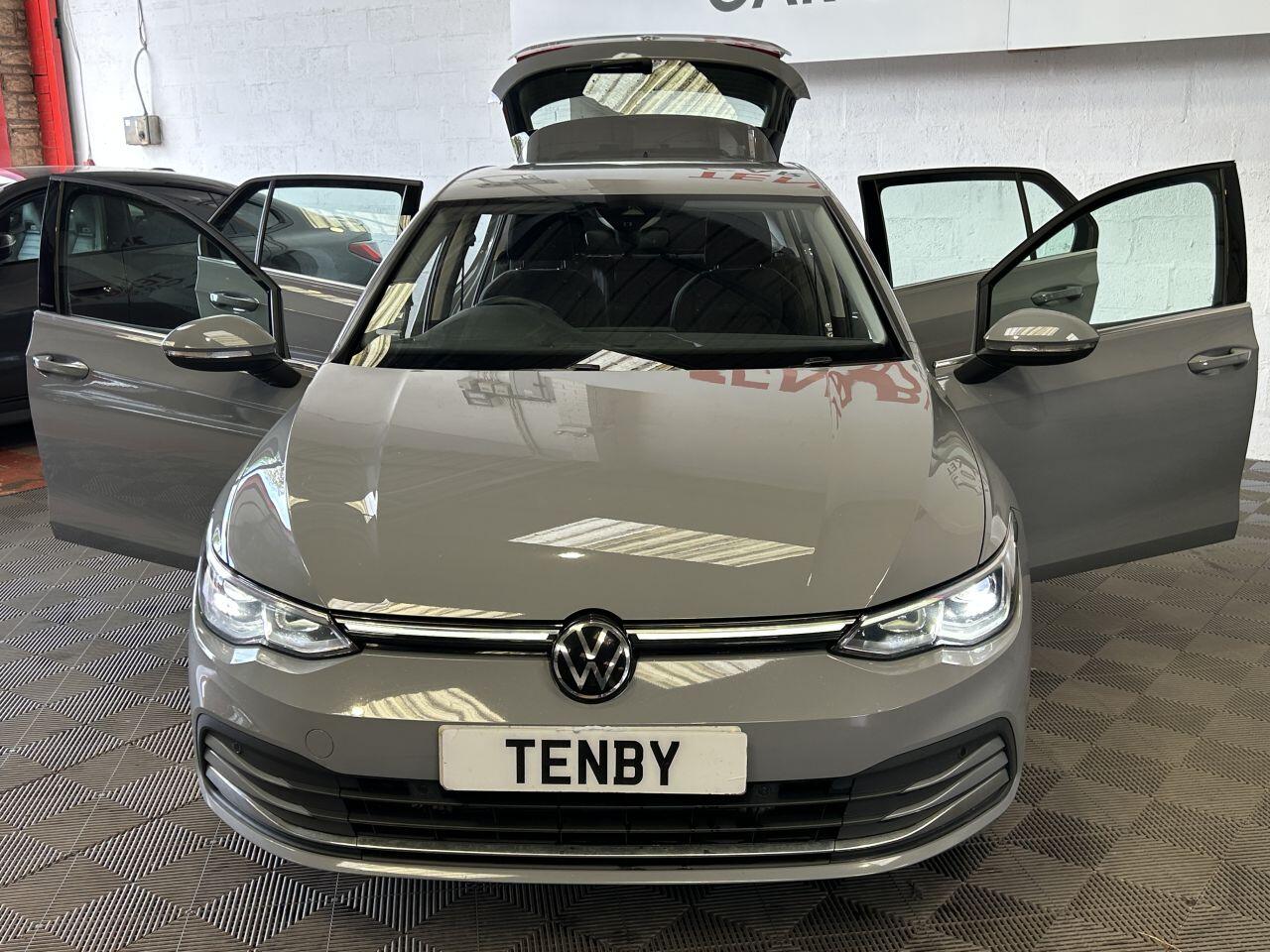 Volkswagen Golf view 12