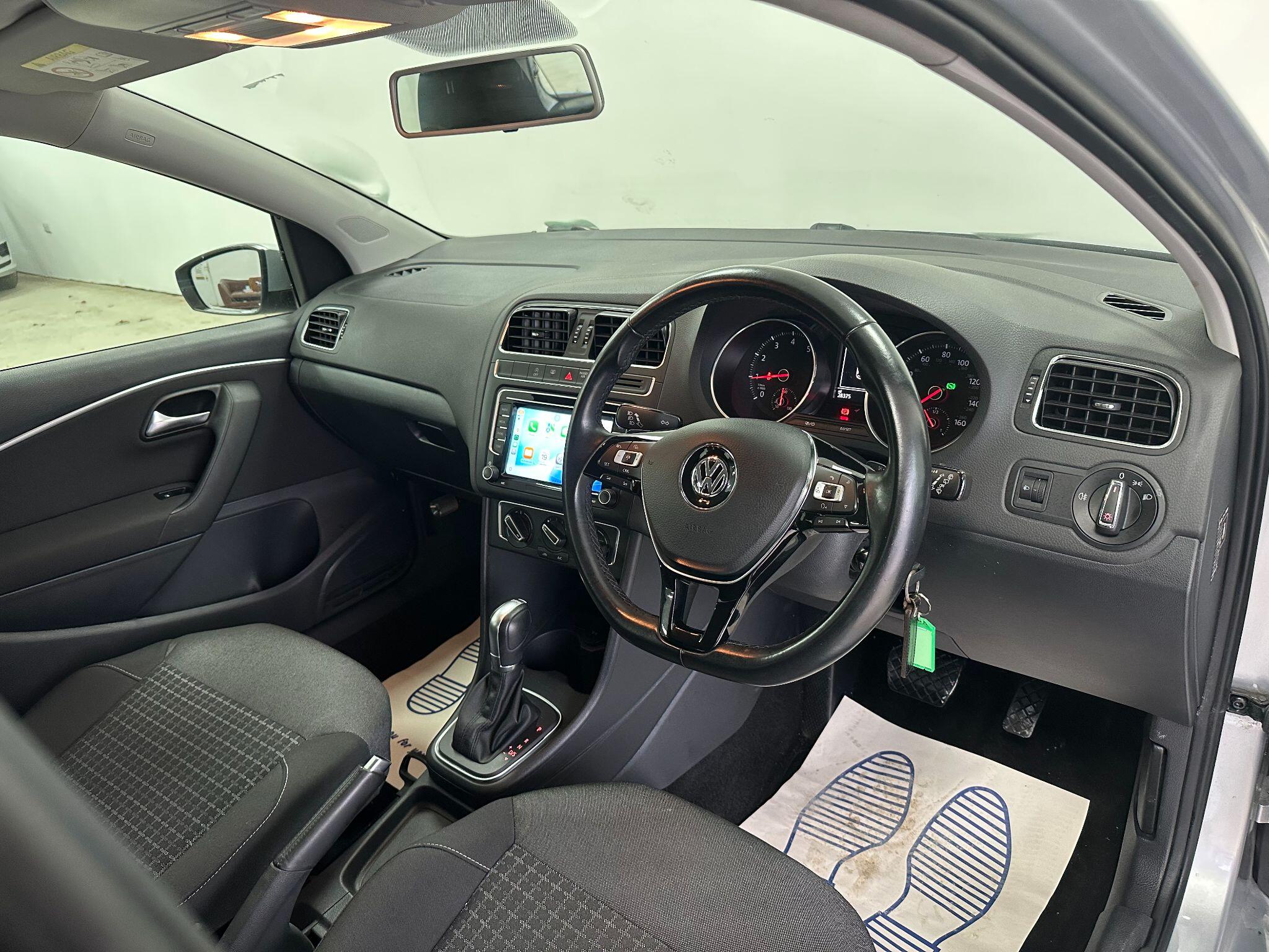 2015 Volkswagen Polo 1.2 TSI BlueMotion Tech SE DSG Euro 6 (s/s) 5dr • 28,375 miles image 14