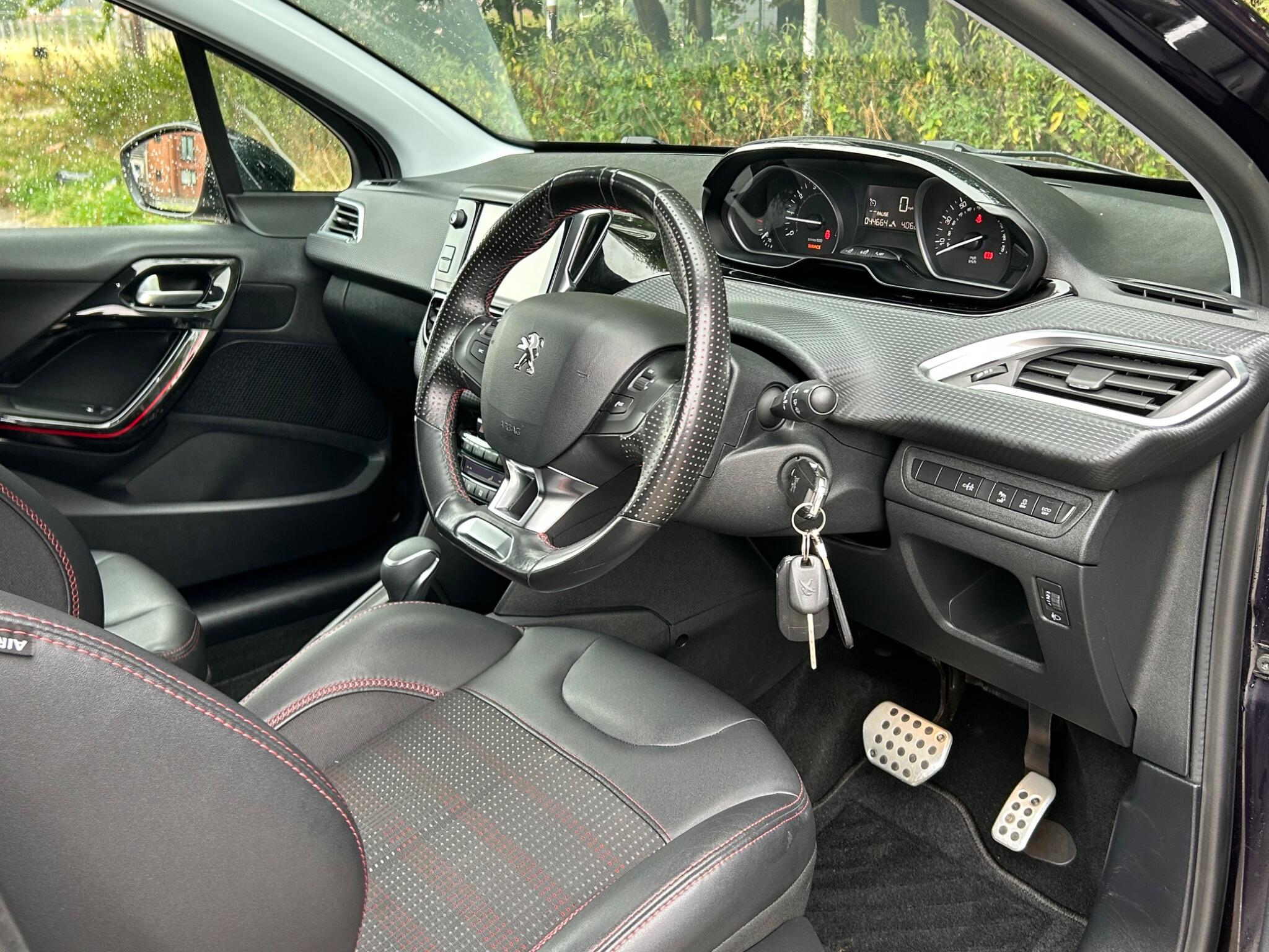 Peugeot 208 view 41