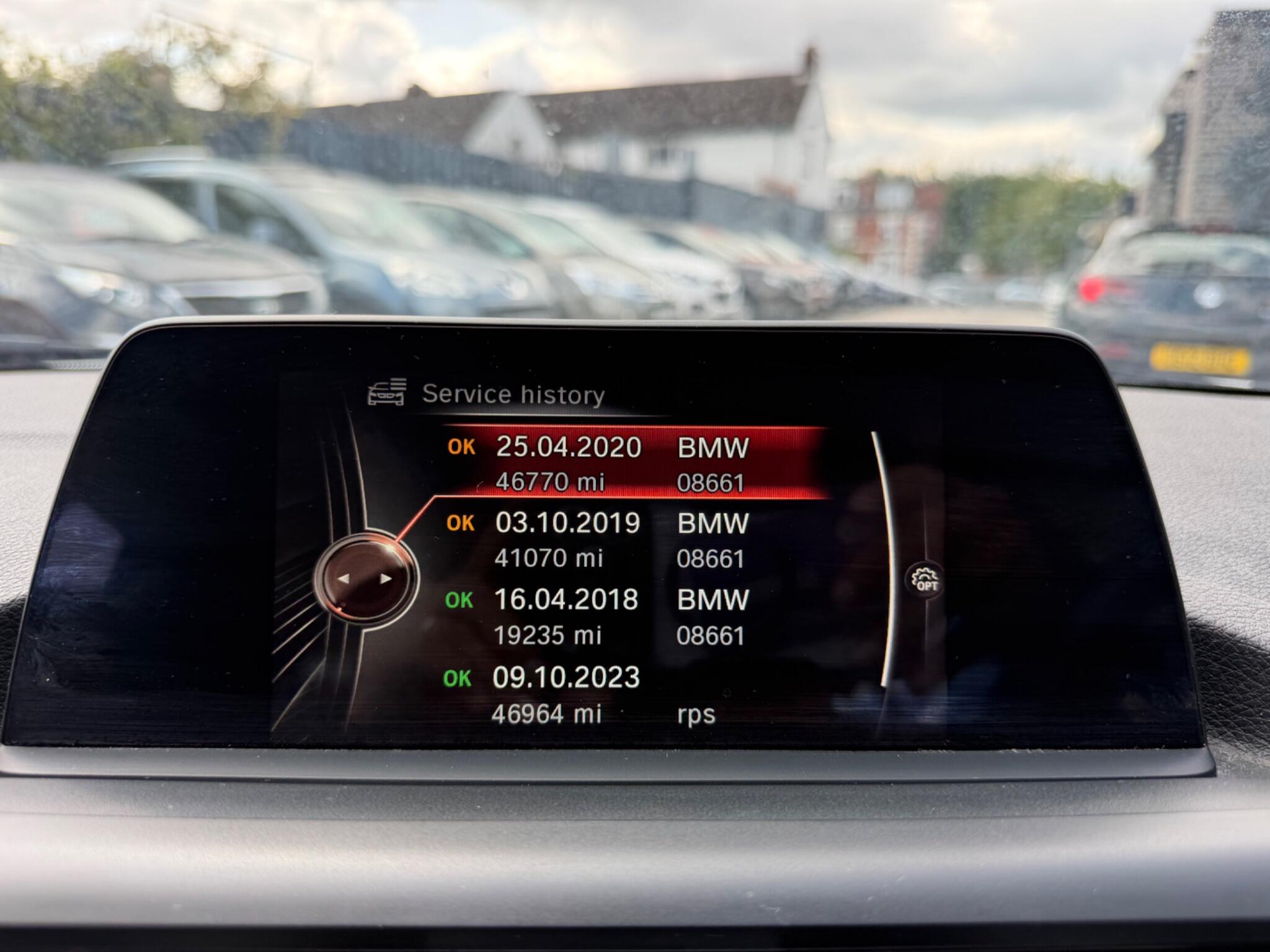 BMW 1 Series view 34