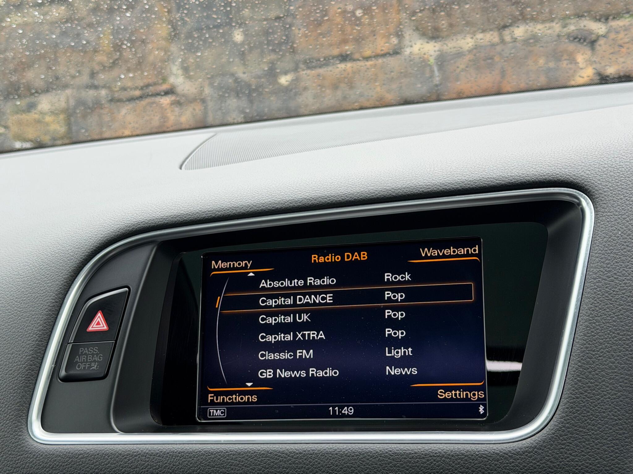 Audi SQ5 view 34