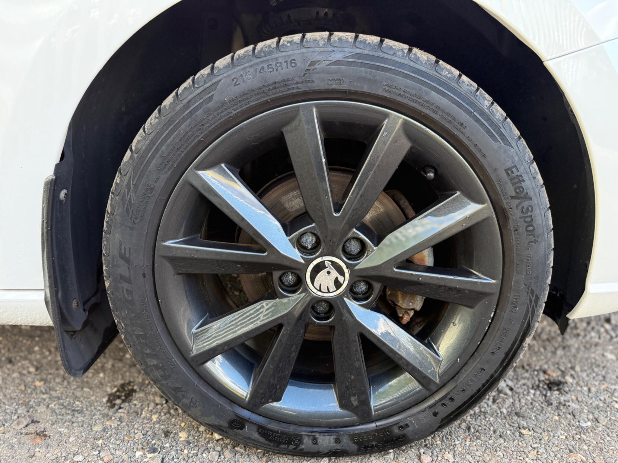 2016 Skoda Fabia image 49